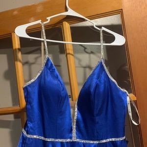 Prom/Formal Dress - MOVING SALE MUST GO